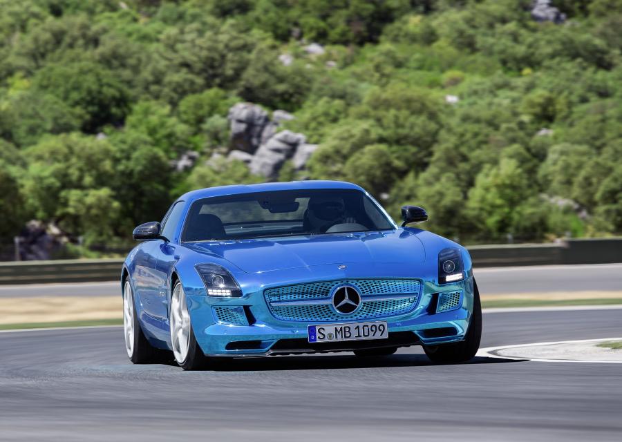  Mercedes-Benz SLS AMG Electric Drive concept 2012 года  (фото 20 из 30)